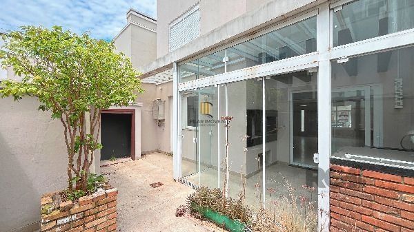 Casa Condominio em Porto Alegre, no bairro Hípica, com 3 dormitório(s), e 3 banh