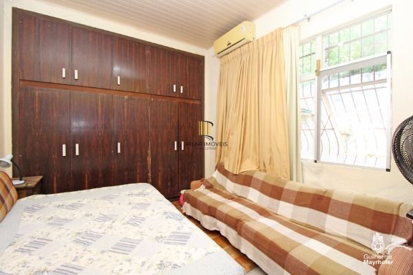 Casa para Venda - 180m², 4 dormitórios, 3 vagas - Ipanema