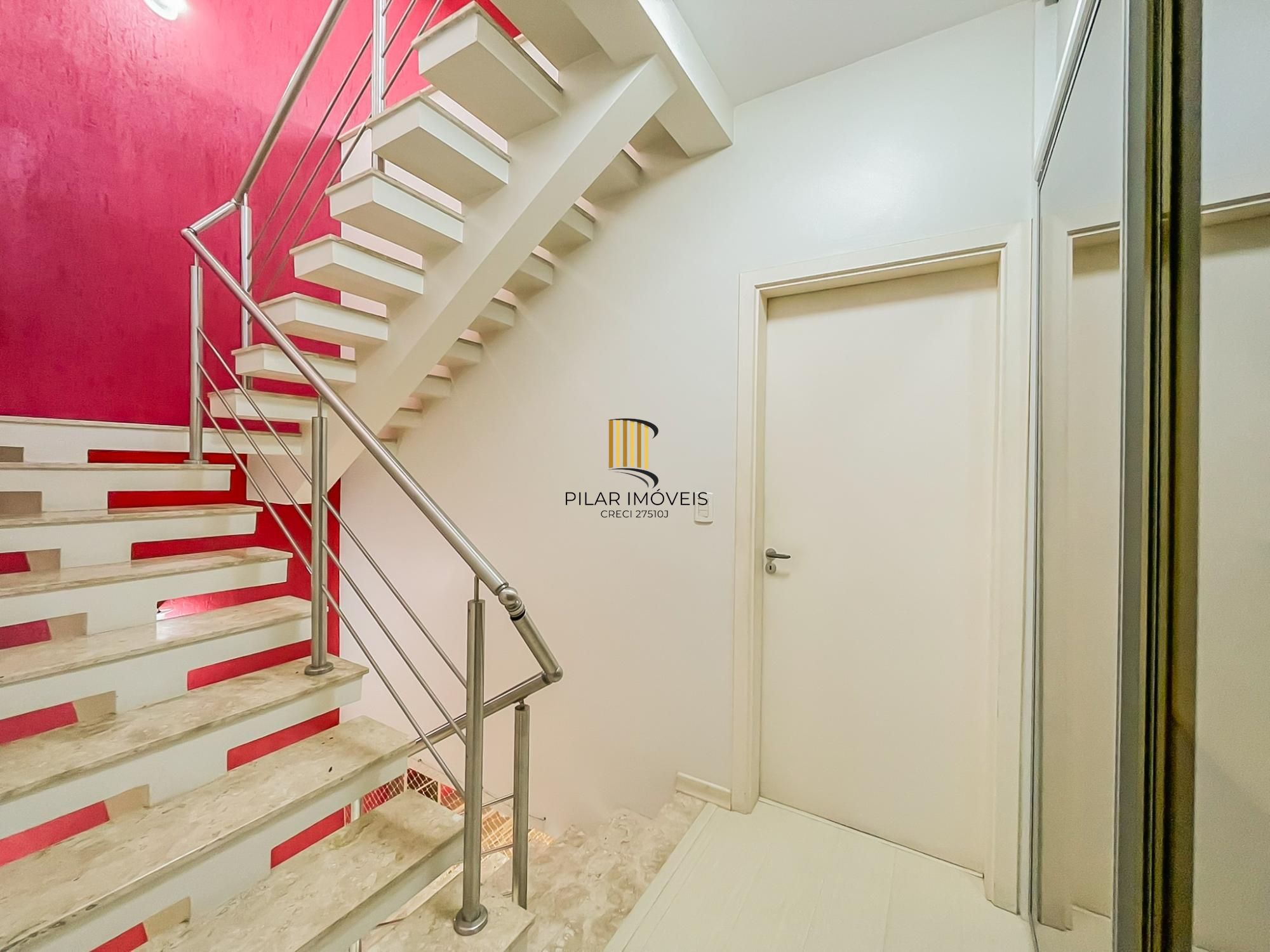 Casa 3 dormitórios no bairro Cristal