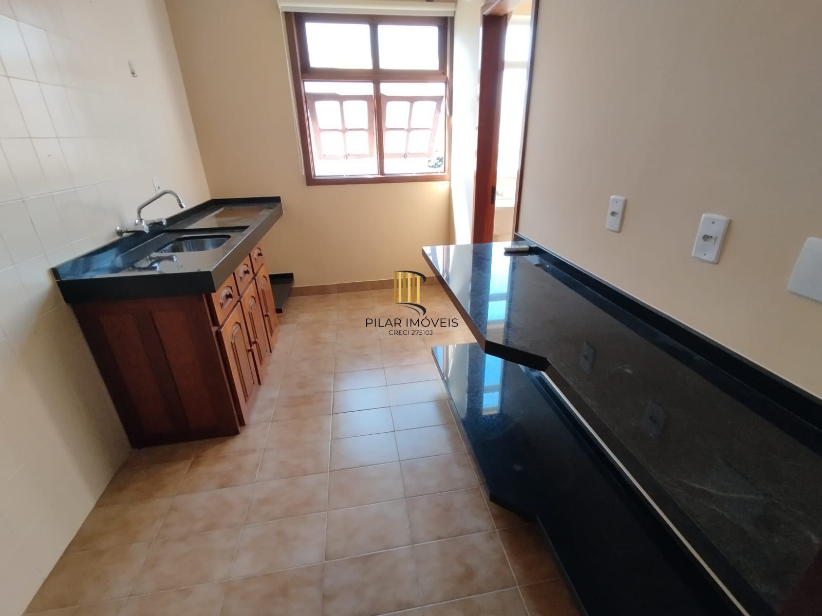 Linda cobertura no bairro Tristeza para venda.