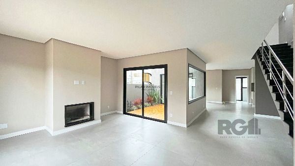 Casa Condominio em Porto Alegre, no bairro Hípica, com 3 dormitório(s), e 3 banh
