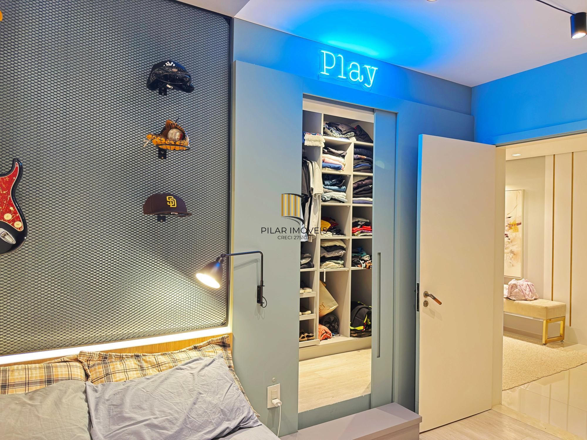 Casa 3 dormitórios no bairro Ipanema