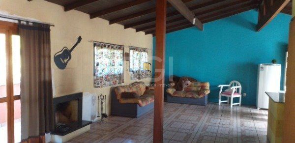 Casa para Venda - 220m², 4 dormitórios, sendo 1 suites, 2 vagas - Tristeza