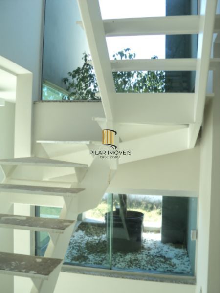 Casa para Venda - 160m², 3 dormitórios, sendo 1 suites, 2 vagas - Lagos De Nova 