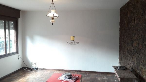 Casa para Venda - 200m², 3 dormitórios, sendo 1 suites, 4 vagas - Ipanema