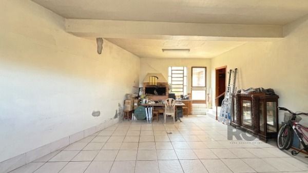 Casa para Venda - 370m², 4 dormitórios, sendo 1 suites, 3 vagas - Vila Assunção