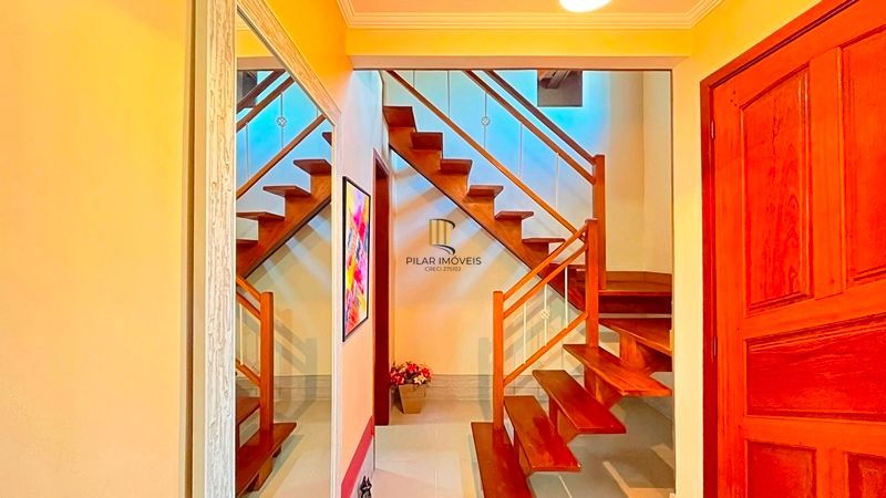 Sobrado 4 dormitórios à venda Camaquã Porto Alegre/RS