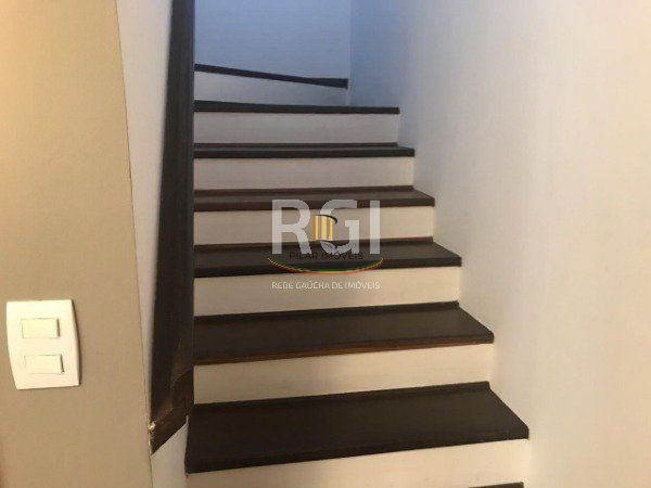 Casa Condominio para Venda - 189.87m², 3 dormitórios, sendo 1 suites, 1 vaga - G