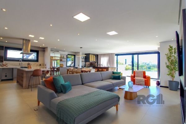 Casa em Condominio no Terra Ville, com 4 dormitório(s), e 4 suítes, à venda.