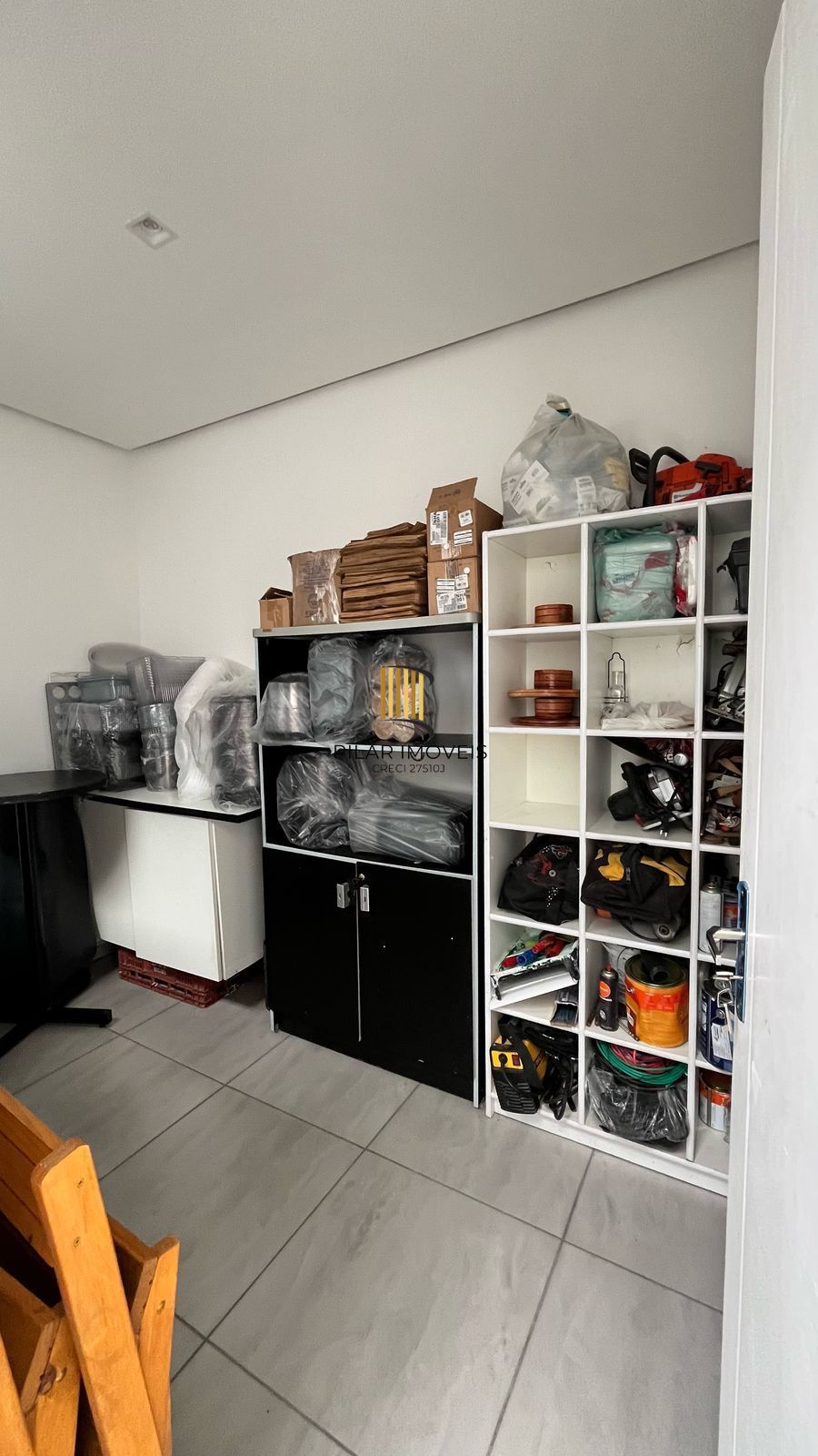 Excelente loja a venda bairro Tristeza, com 202m2. Aceita dação.