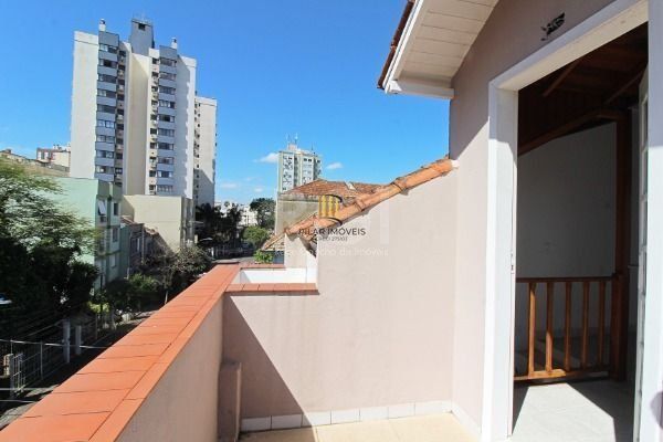 Casa para Venda - 154m², 2 dormitórios, sendo 1 suites, 2 vagas - Cidade Baixa