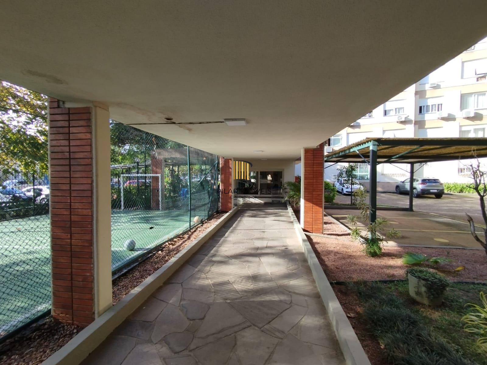 Apartamento 2 dormitórios, closet, 2 banheiros, dep. empregada vista, para o Gua