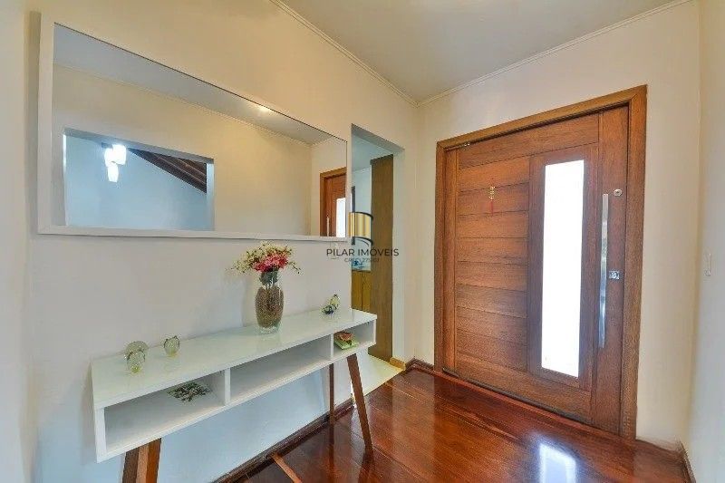 Casa à venda com 280m² | 3 dormitórios | 1 suíte | 2 vagas | Ipanema – Porto Alegre