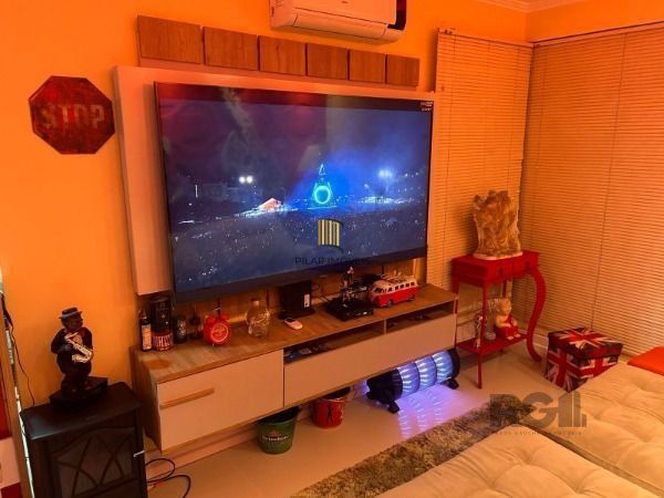 Apartamento com 3 dormitórios sendo 1 súite 1 vaga no Bairro Cavalhada