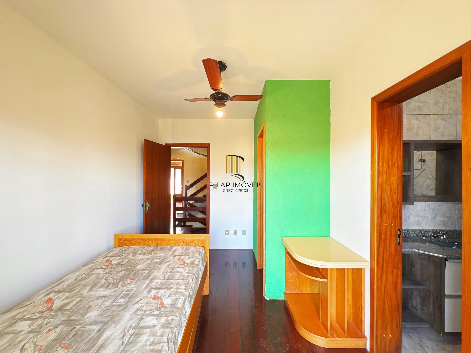 Casa 4 dormitórios no bairro Ipanema