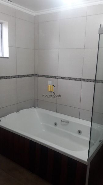 Casa para Venda - 180m², 3 dormitórios, sendo 2 suites, 4 vagas - Ipanema