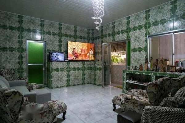 Casa para Venda - 300m², 3 dormitórios, sendo 3 suites, 2 vagas - Vila Nova