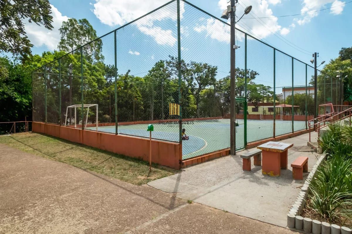 Lindo Apartamento com 2 dormitórios no bairro Santa Tereza.