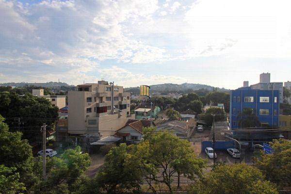 Apartamento em Porto Alegre, no bairro Cristal, com 2 dormitório(s), e 2 banheir