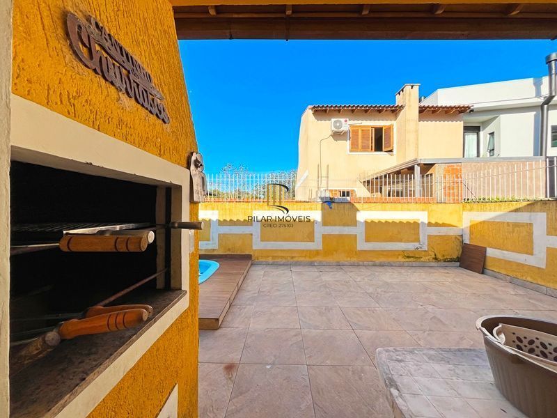 Residência com 2 dormitórios no  Residencial Jardins do Prado.