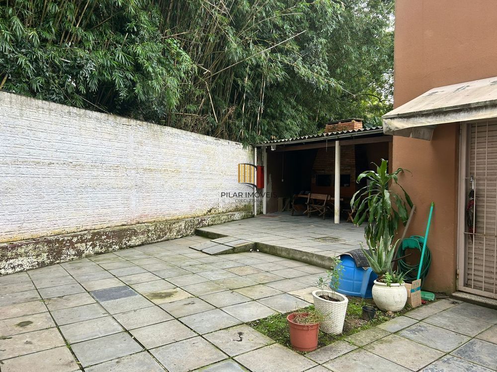 Casa em Condomínio 2 dormitórios à venda Guarujá Porto Alegre/RS