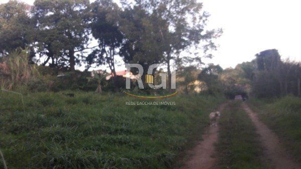 Terreno em Porto Alegre, no bairro Hípica, à venda.
