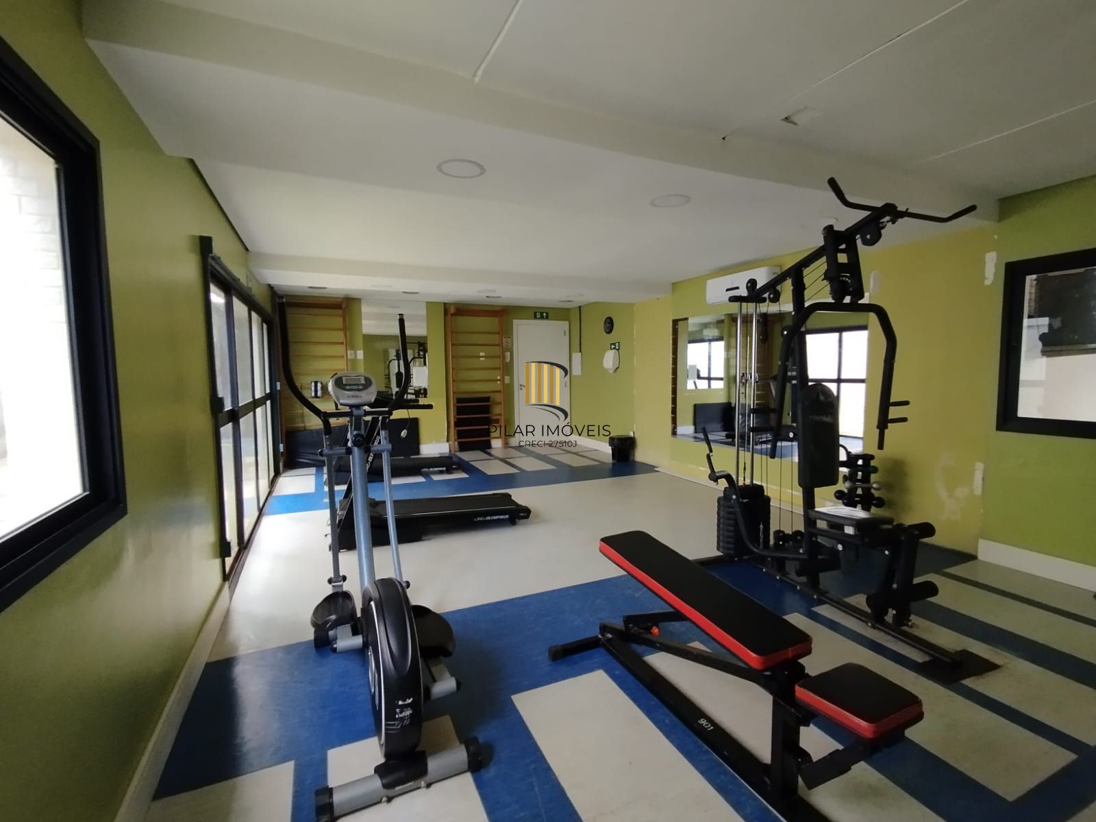 Apartamento com 3 Dormitórios, 2 vagas , uma quadra do Zaffari Otto