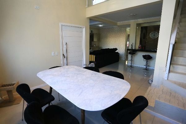 Casa para Venda - 140.73m², 3 dormitórios, sendo 2 suites, 2 vagas - Jardins Do 