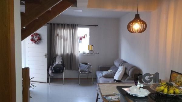 Casa em Porto Alegre, no bairro Ponta Grossa, com 2 dormitório(s), e 2 banheiros