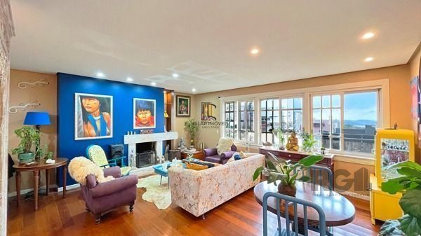 Casa Condominio em Porto Alegre, no bairro Jardim Isabel, com 3 dormitório(s), à