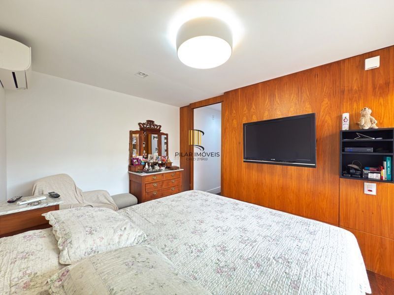 Residência, ótimo padrão com 4 suítes nos altos do Jardim Isabel, com vista pere