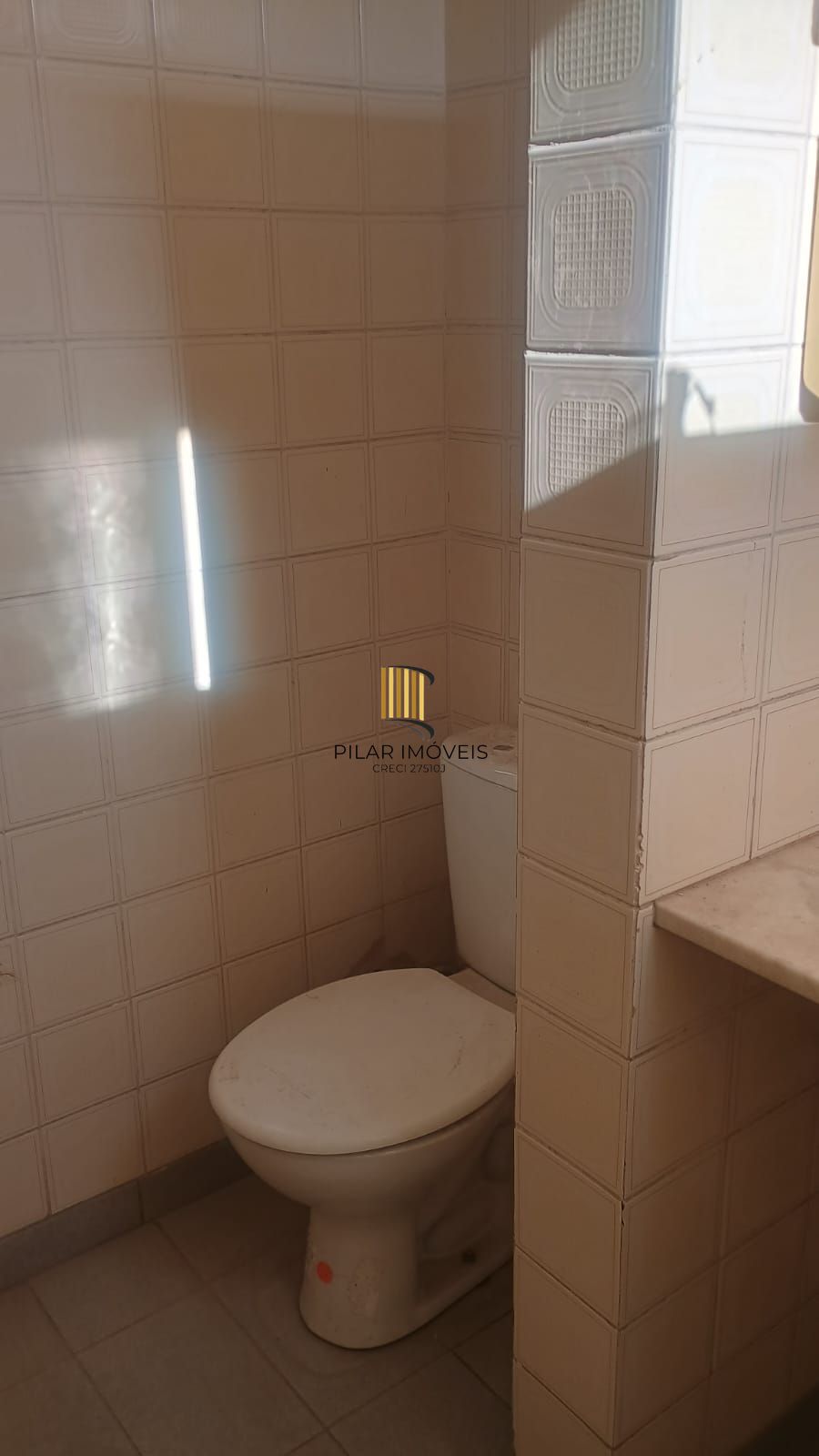 Excelente loja comercial na avenida Teresópolis, com sobreloja, 2 banheiros