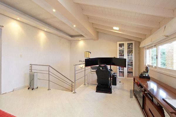 Casa Condominio em Porto Alegre, no bairro Sétimo Céu, com 4 dormitório(s), e 4 
