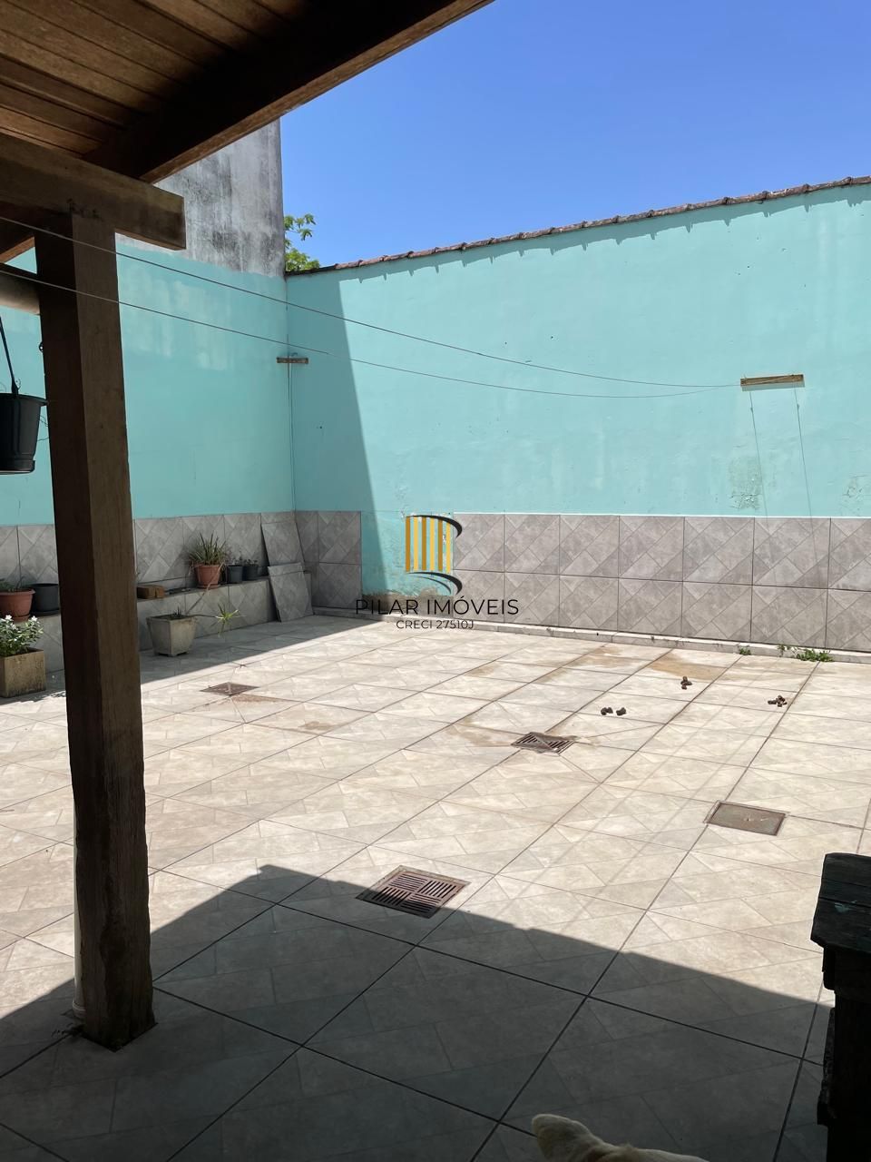 Residência com 4 Dormitório(s) Bairro Vila Nova