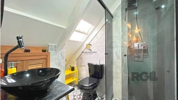 Casa Condominio em Porto Alegre, no bairro Jardim Isabel, com 3 dormitório(s), à