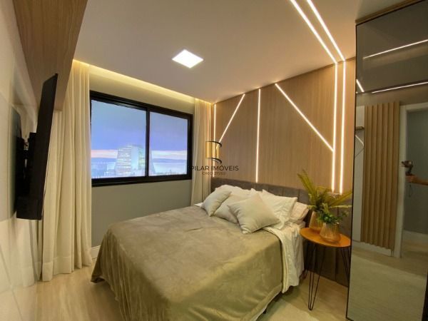 Apartamento em Porto Alegre, no bairro Cristal, com 2 dormitório(s), e 2 banheir