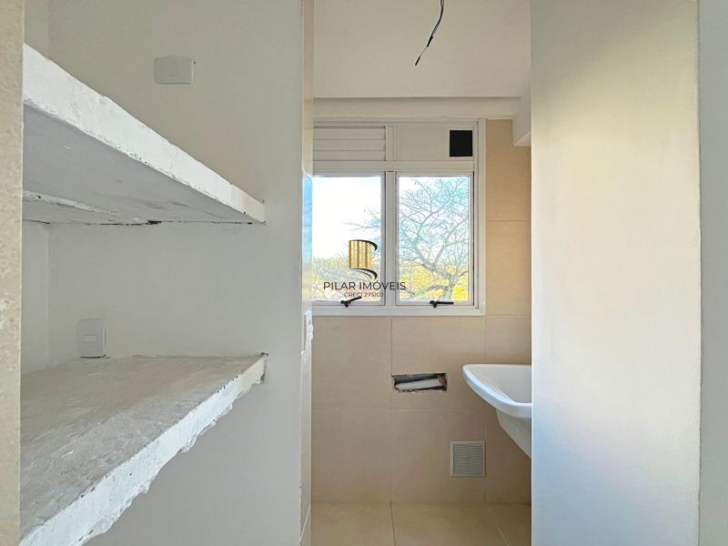 Excelente apartamento com 2 dormitórios á venda no bairro Cavalhada.