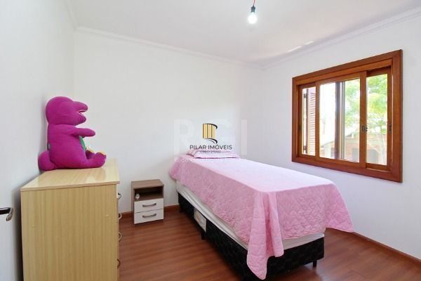 Casa Condominio em Porto Alegre, no bairro Glória, com 3 dormitório(s), e 3 banh