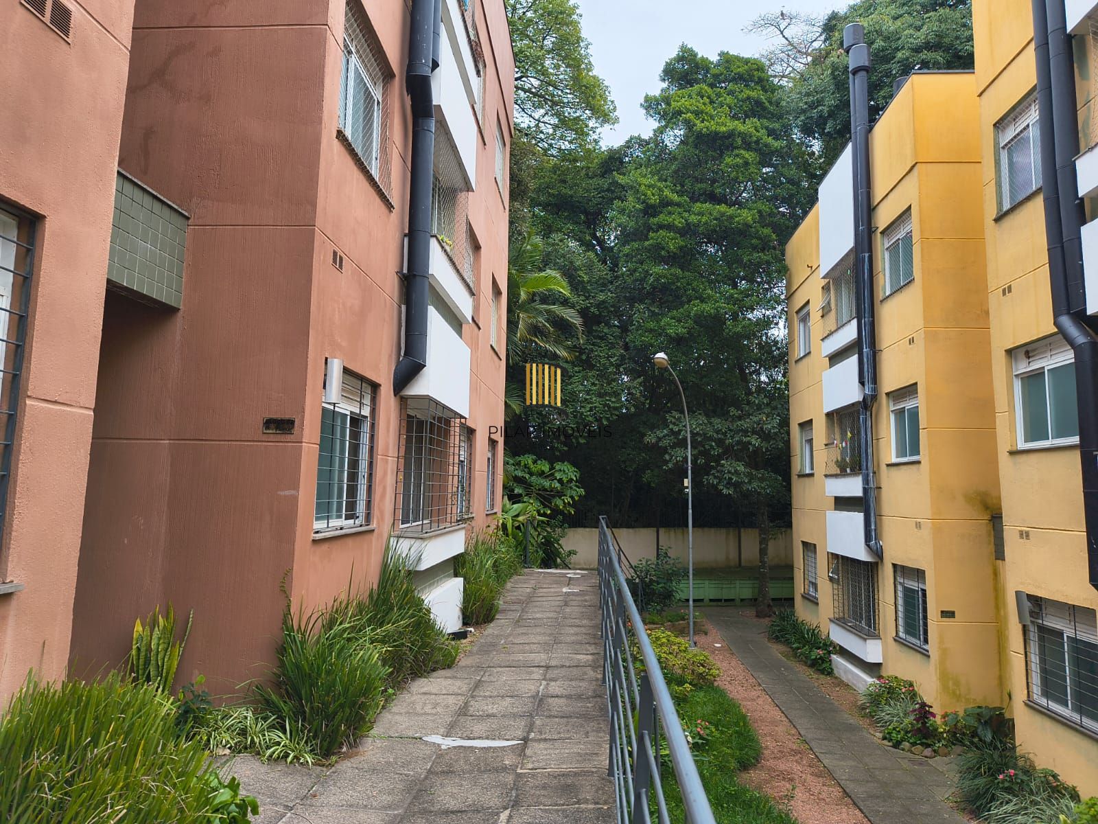 Excelente  apartamento com 3 dormitórios c/ 88m² no Bairro Guarujá.