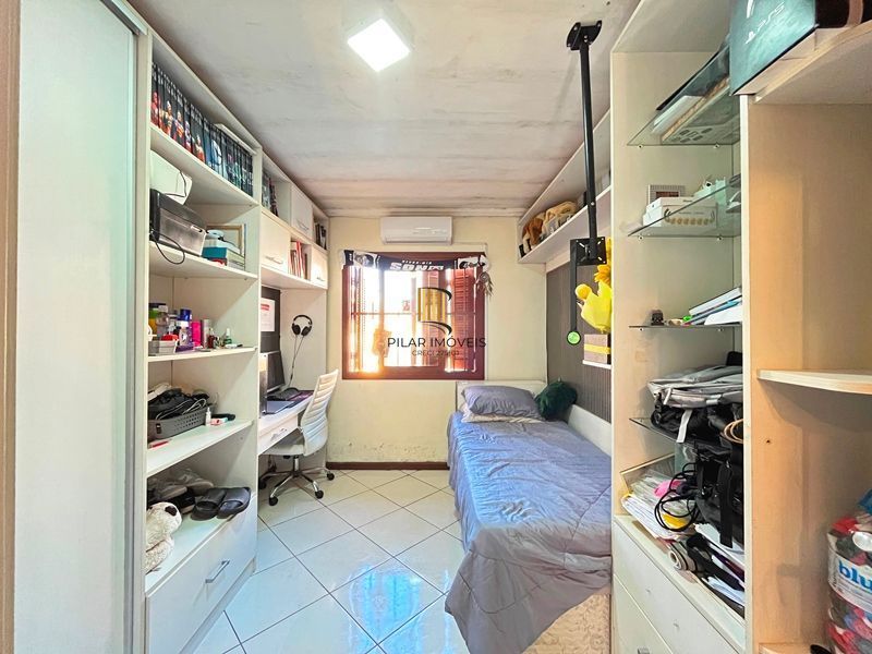 Residência com 2 dormitórios no  Residencial Jardins do Prado.