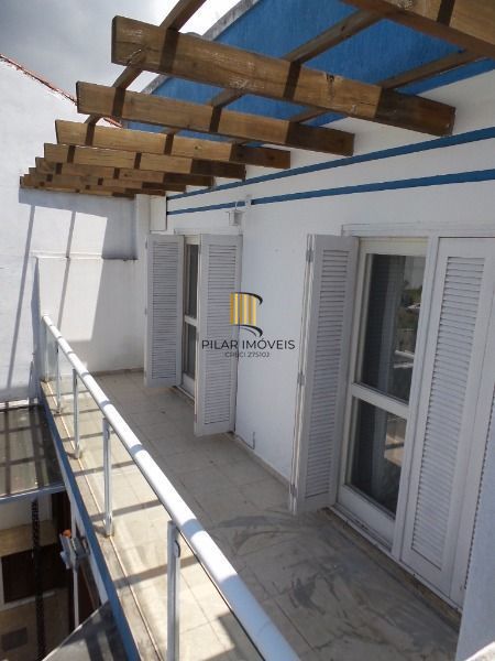 Casa para Venda - 290m², 3 dormitórios, sendo 1 suites, 6 vagas - Aberta Dos Mor