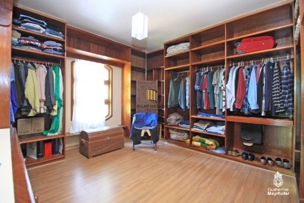 Casa para Venda - 200m², 3 dormitórios, sendo 1 suites, 4 vagas - Ipanema