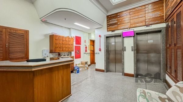 Conjunto/Sala em Porto Alegre, no bairro Bom Fim, e 0 banheiros, à venda.