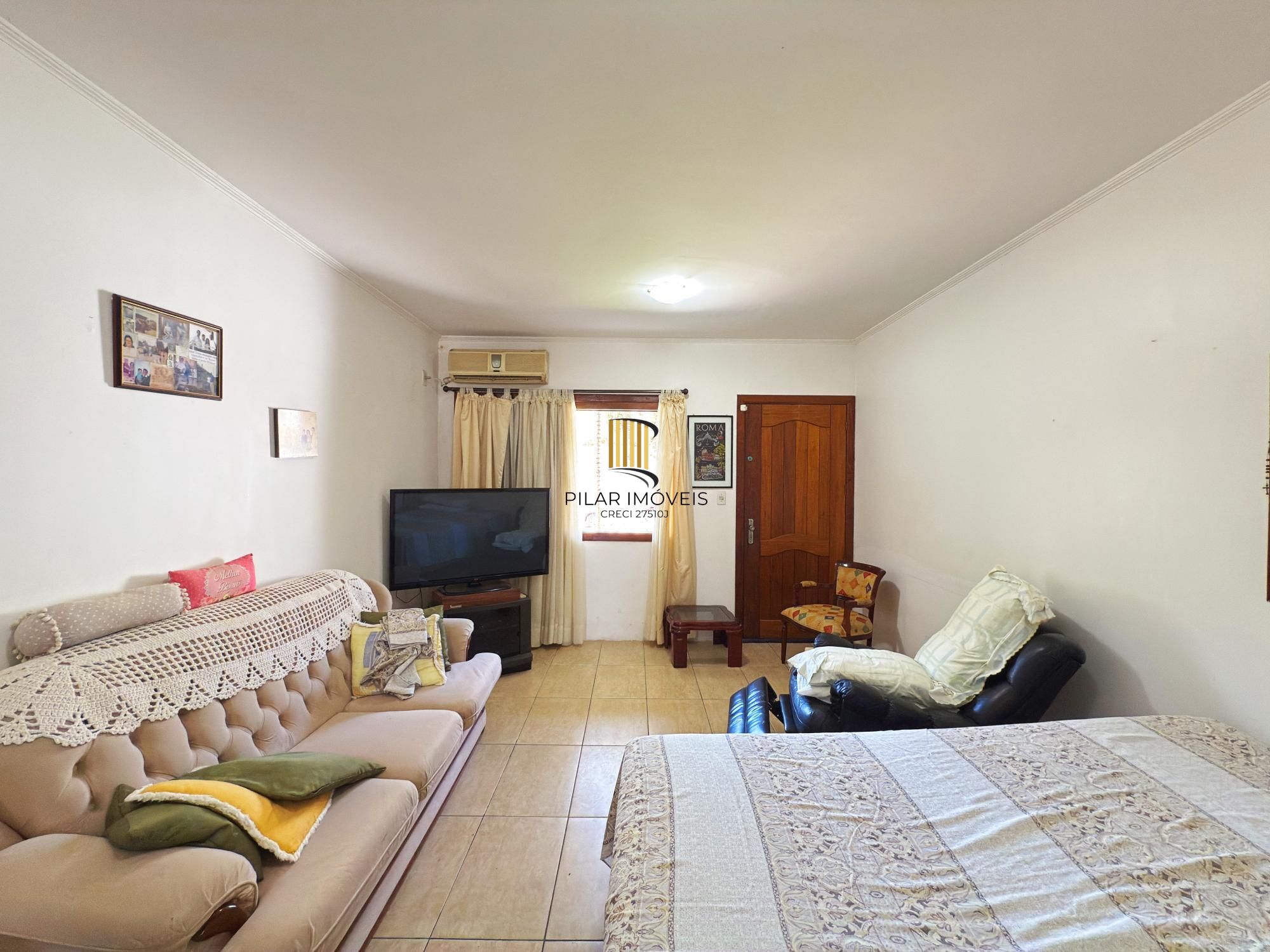 Casa para Venda - 190m², 3 dormitórios, sendo 1 suites, 3 vagas - Nonoai