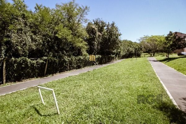 Apartamento em Porto Alegre, no bairro Vila Nova, com 2 dormitório(s), e 2 banhe