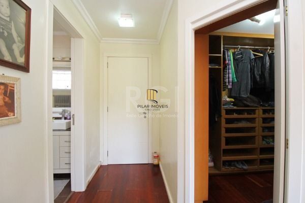 Casa para Venda - 154m², 3 dormitórios, sendo 1 suites, 4 vagas - Ipanema