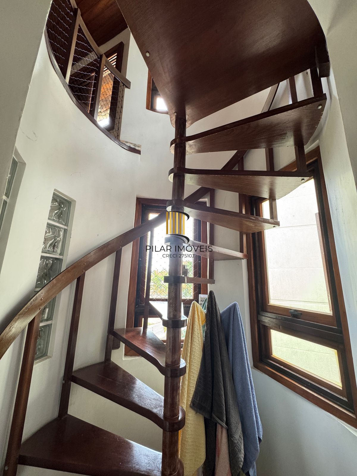 Casa do Condomínio Ilha de Majorca- Bairro Tristeza - 4D - 232 m²