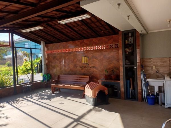 Casa para Venda - 181m², 3 dormitórios, sendo 3 suites, 2 vagas - Hípica