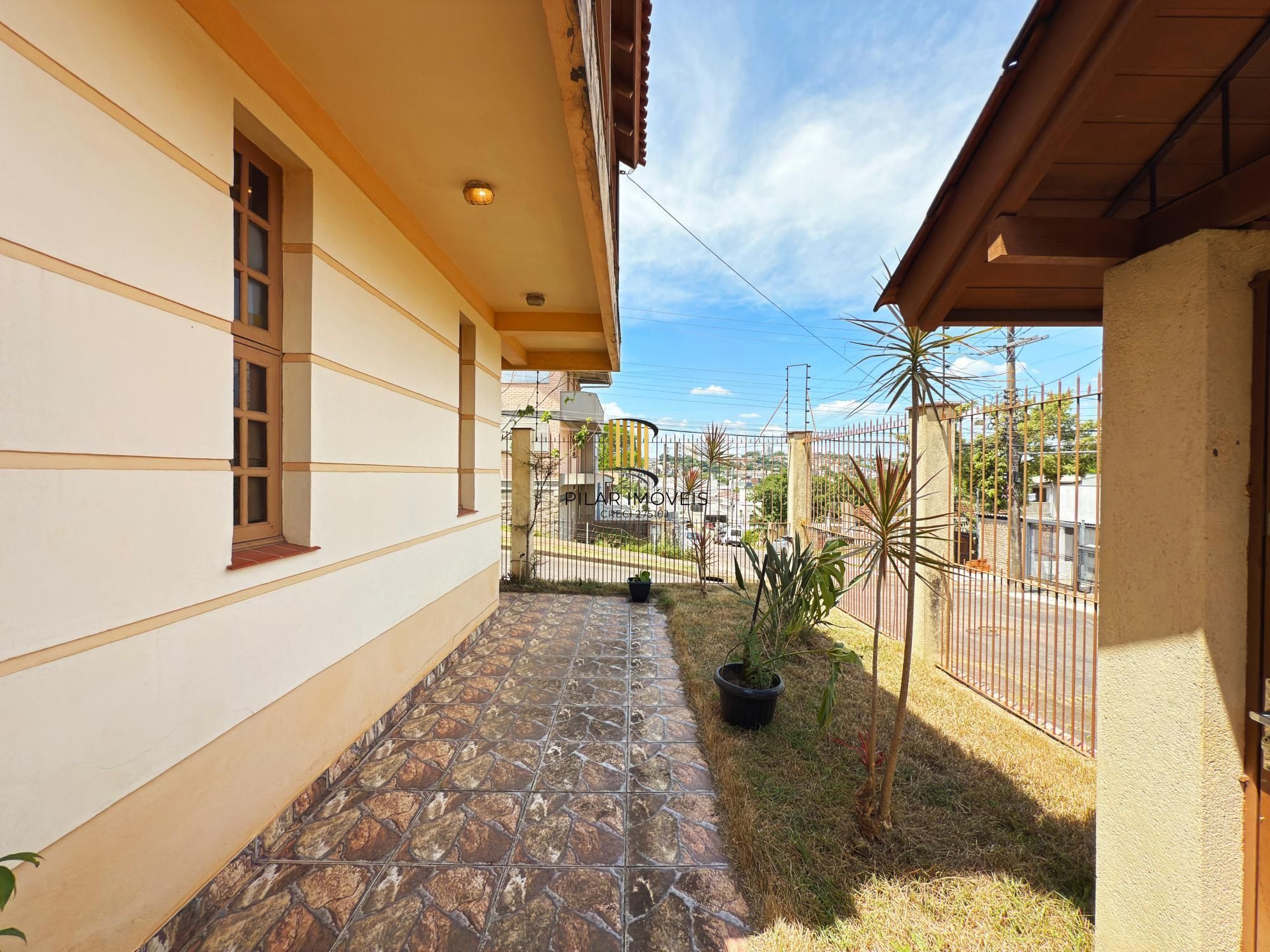 Casa 4 dormitórios à venda Santa Tereza Porto Alegre/RS