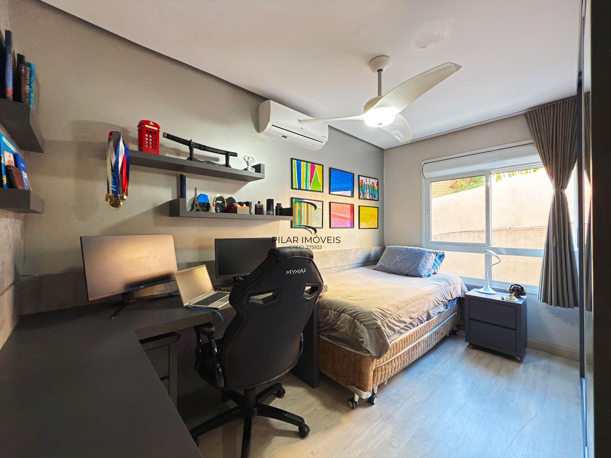 Casa de Condomínio 3 dormitórios no bairro Pedra Redonda